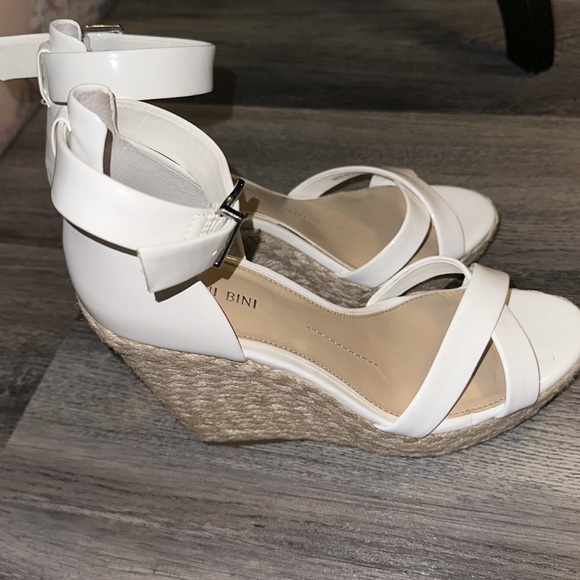 Gianni Bini Shoes - Gianni Bini Wedges Size size 8